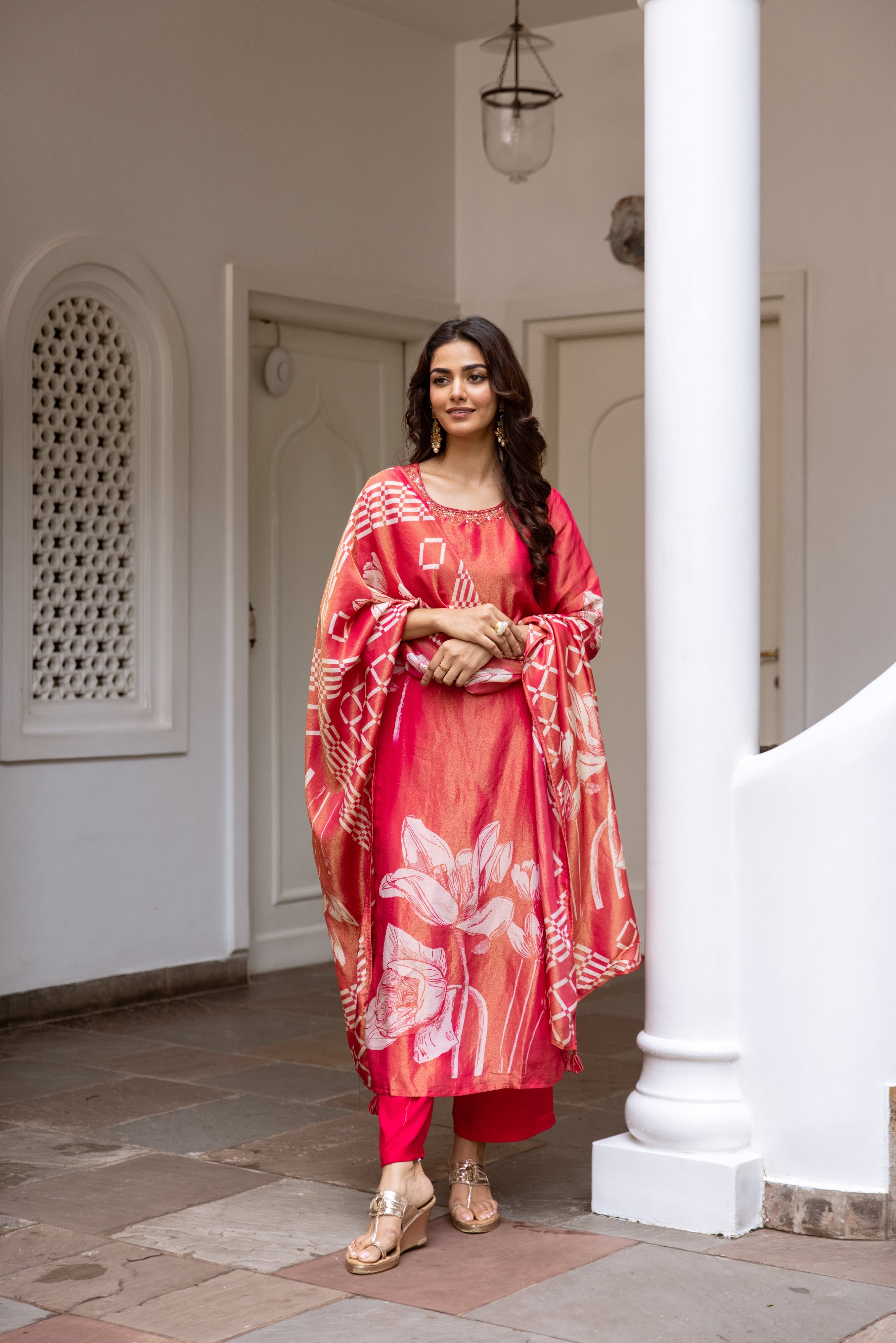 Red Viscose Simmer Kurta Pant and Dupatta Set