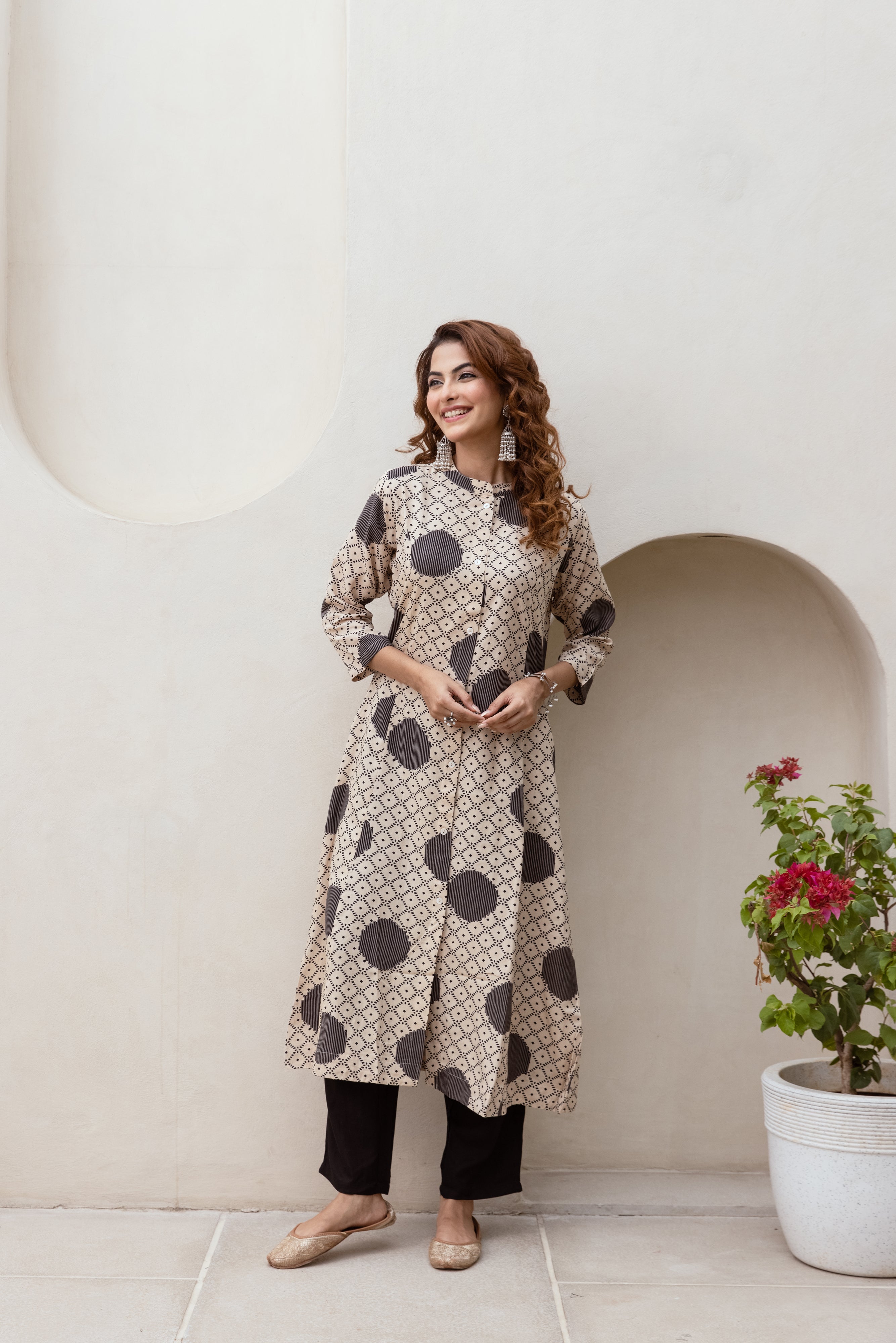 Women's Beige::Black German Rayon Kurta and Pant Set