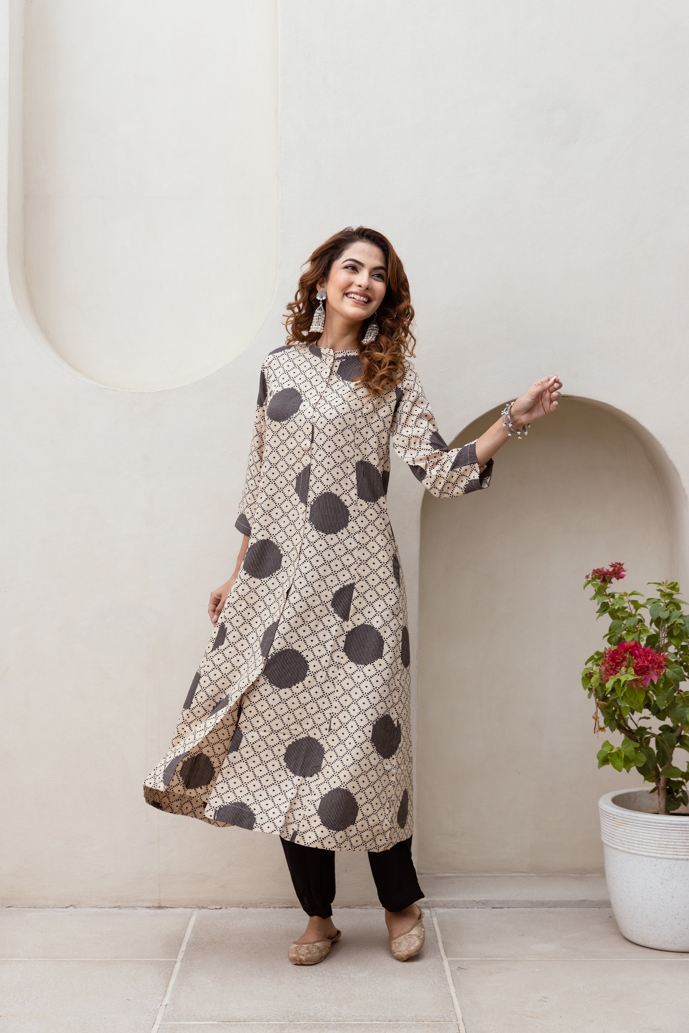 Women's Beige::Black German Rayon Kurta and Pant Set