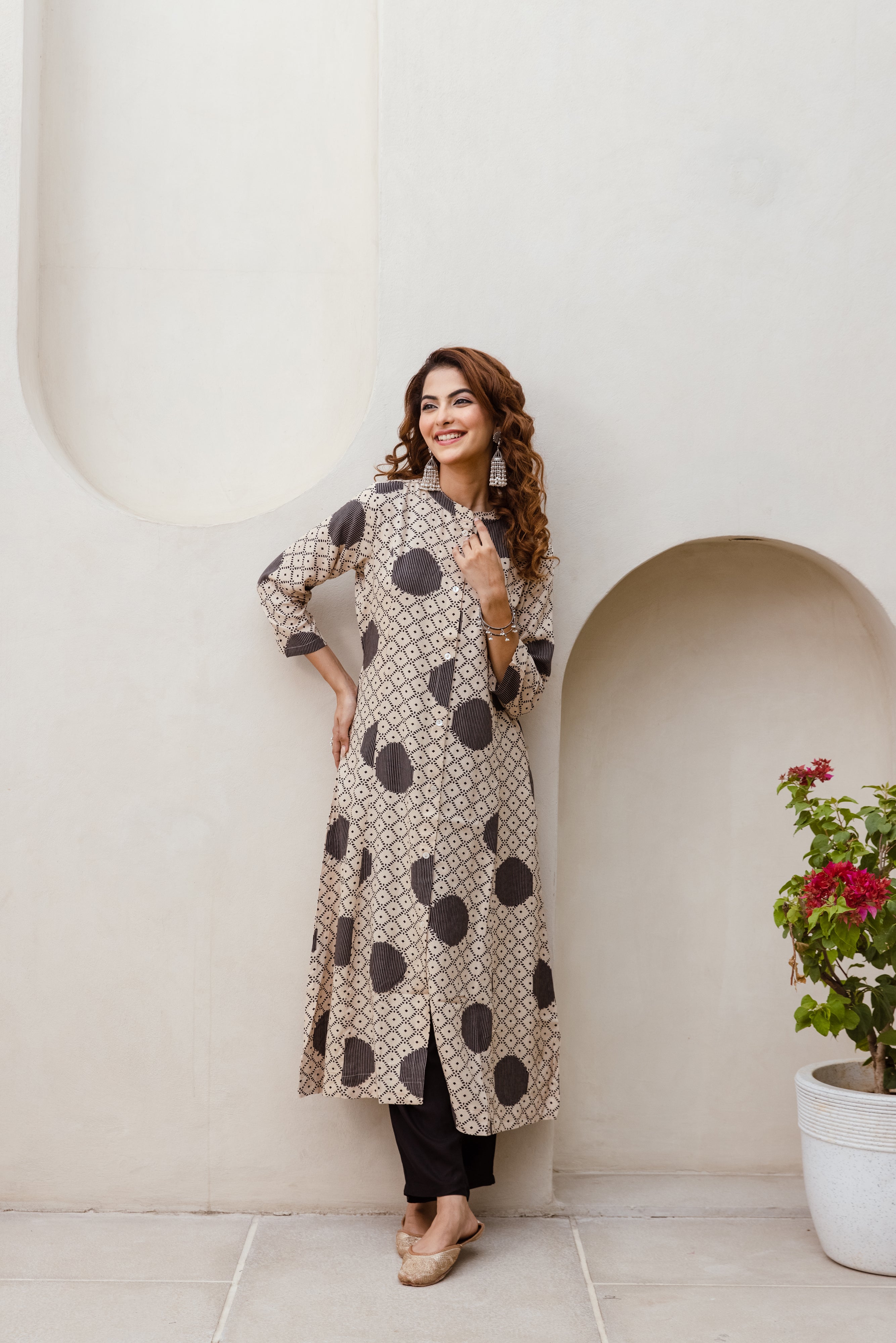 Women's Beige::Black German Rayon Kurta and Pant Set