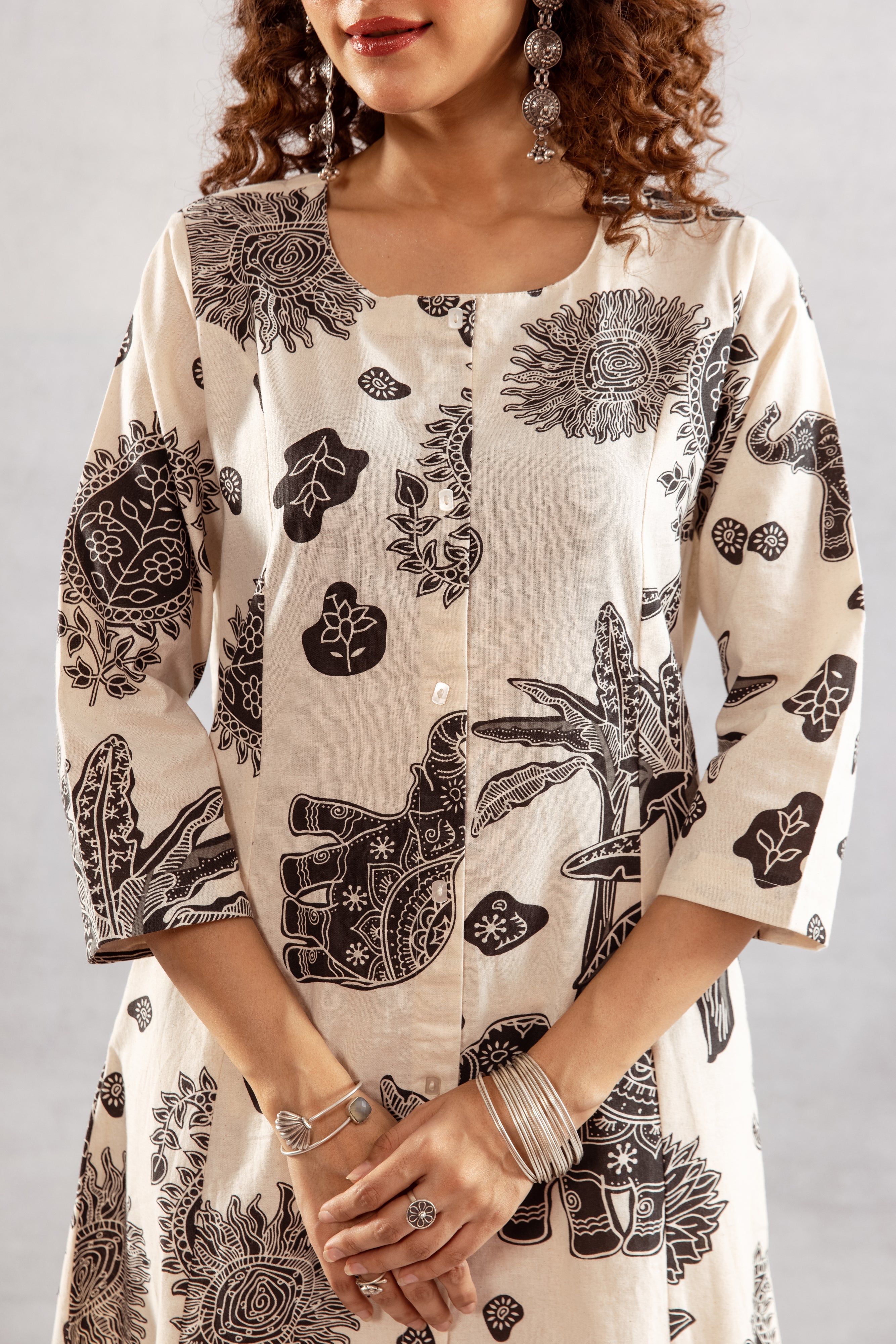 Women's Off White Cotton Flex Kurta and Pant Set