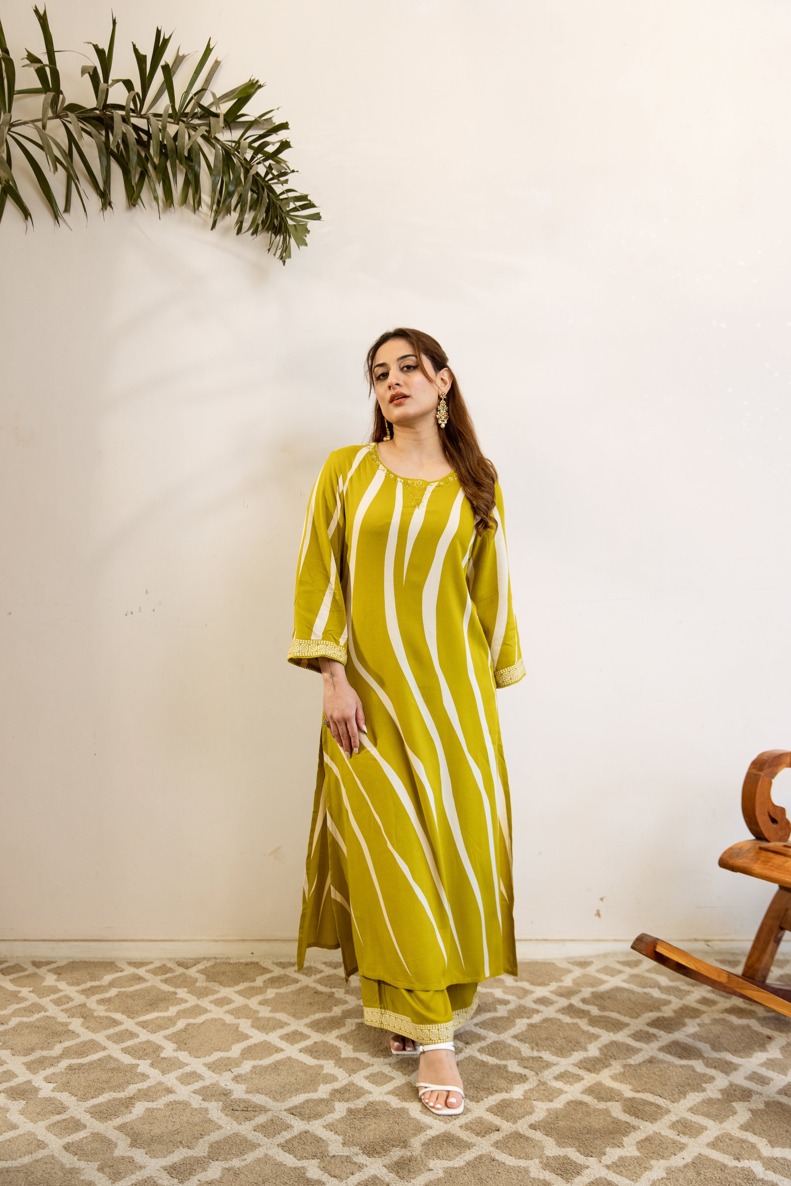Women's Lemon Green German Rayon Kurta and Palazzo Set