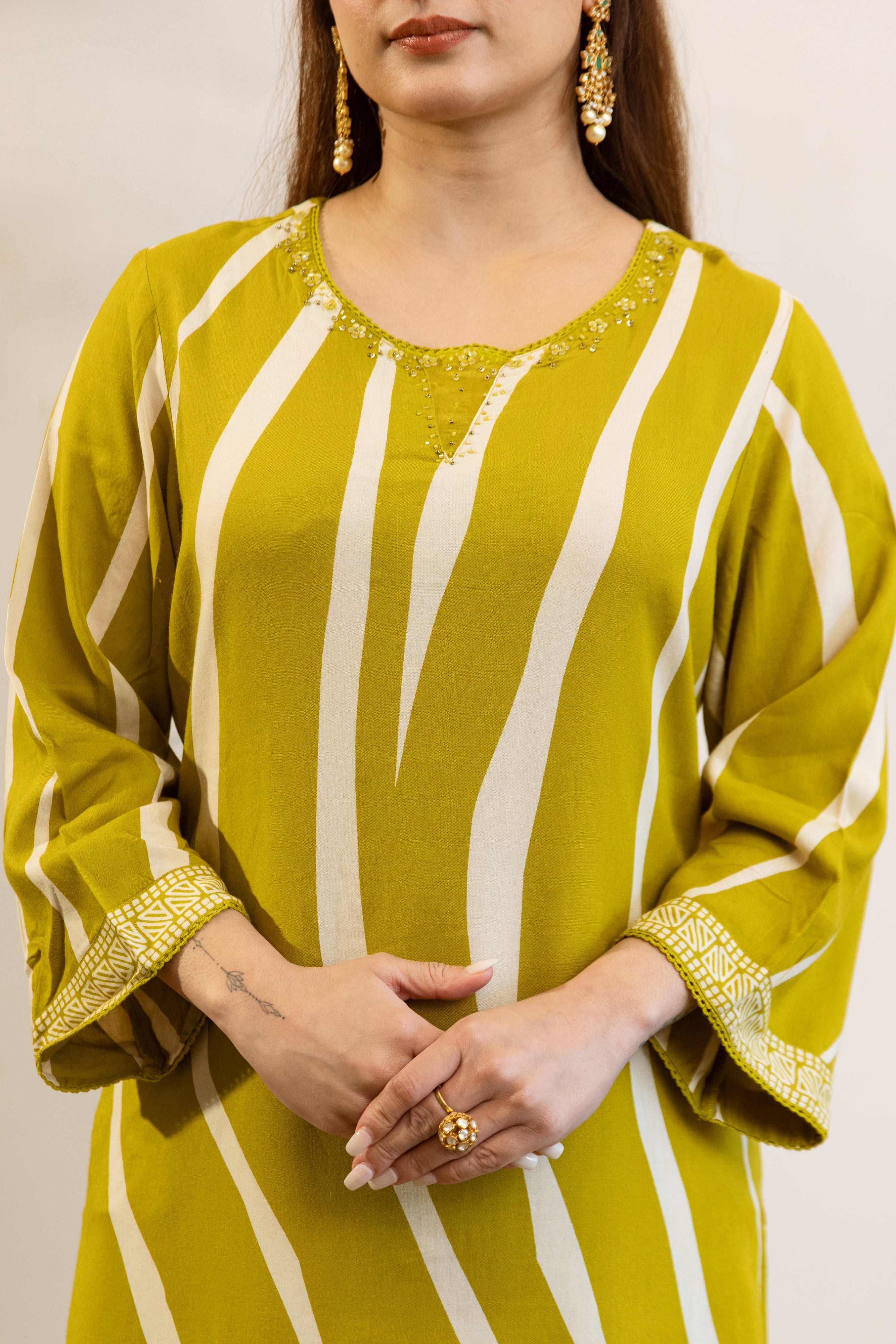 Women's Lemon Green German Rayon Kurta and Palazzo Set