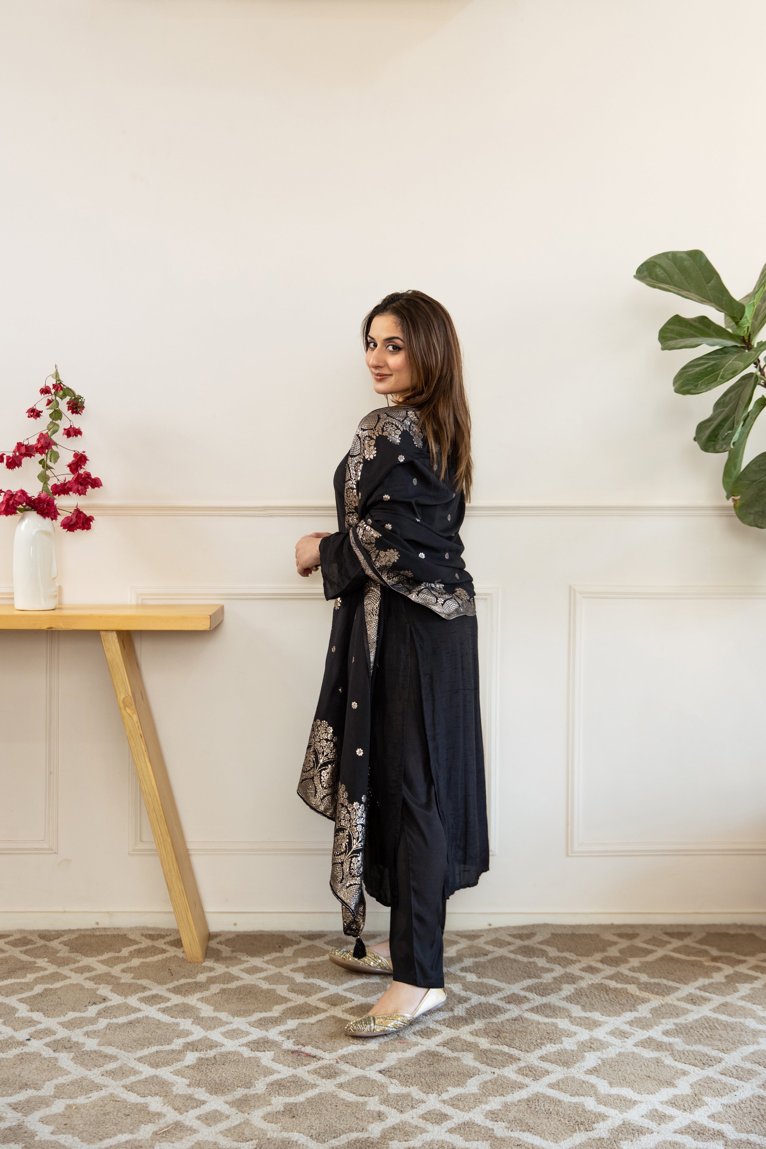 Black Dolla Silk Kurta Pant and Dupatta Set