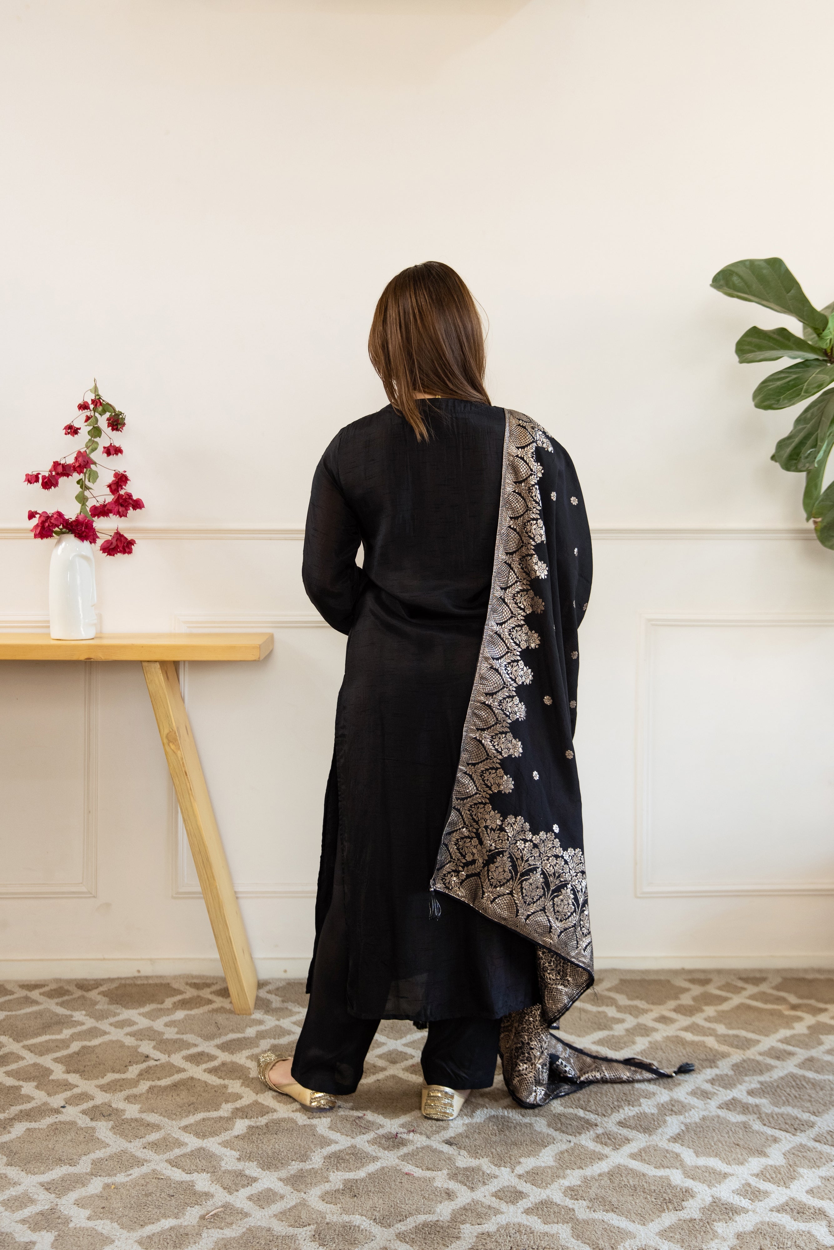 Black Dolla Silk Kurta Pant and Dupatta Set