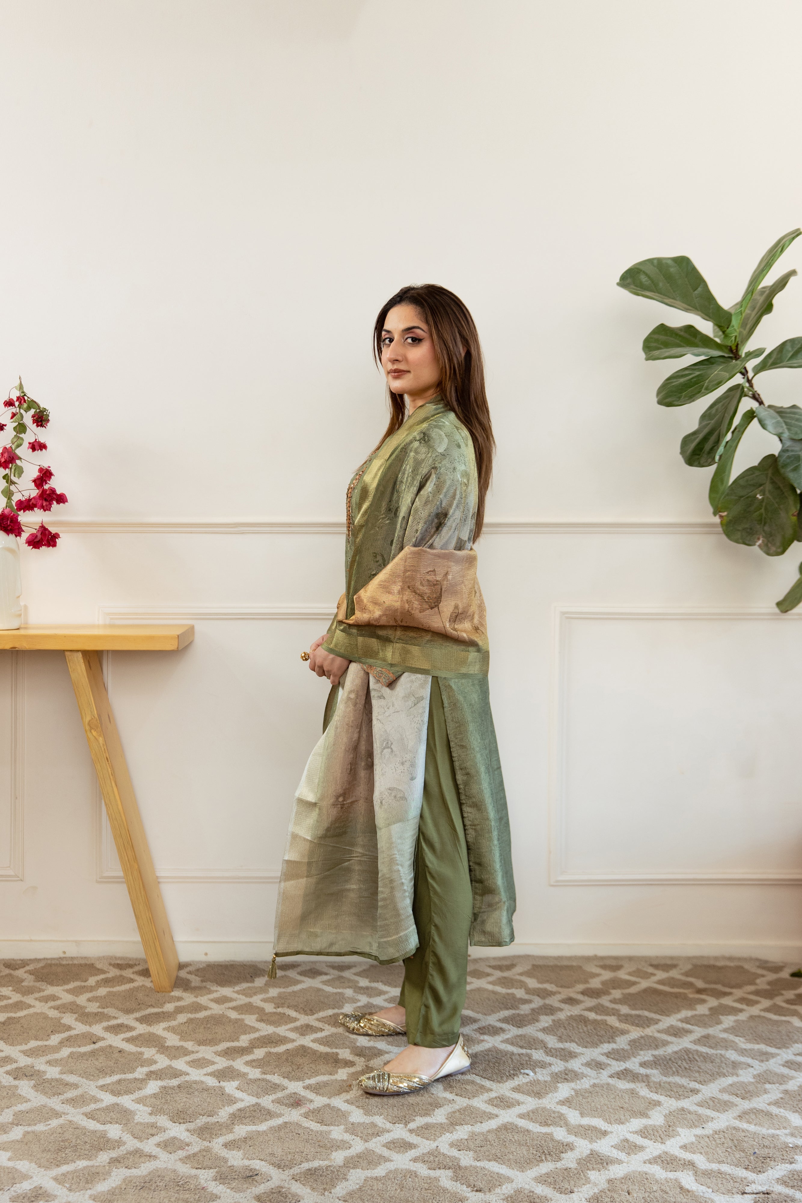 Green Tissue Simmer Kurta Pant and Dupatta Set