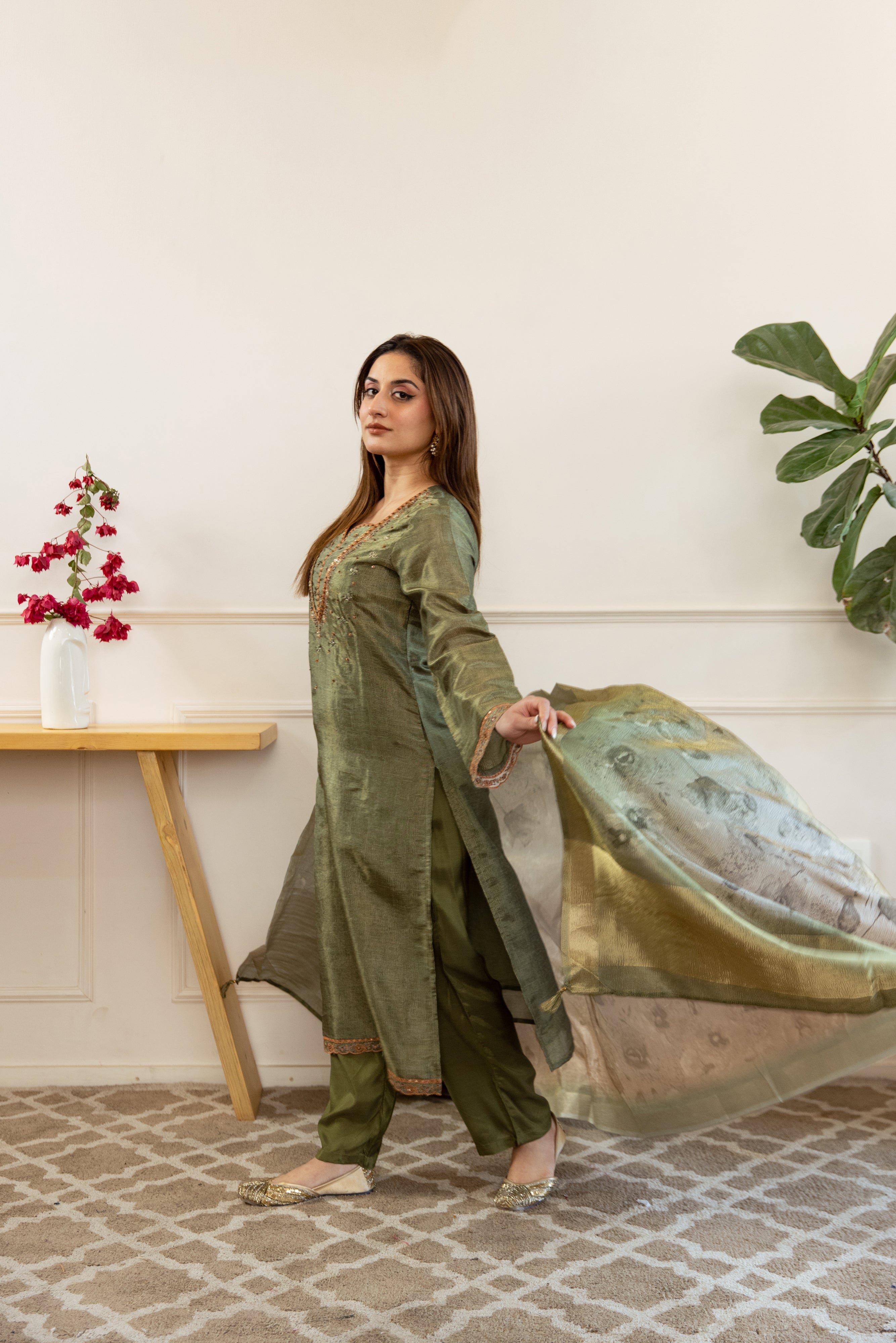 Green Tissue Simmer Kurta Pant and Dupatta Set