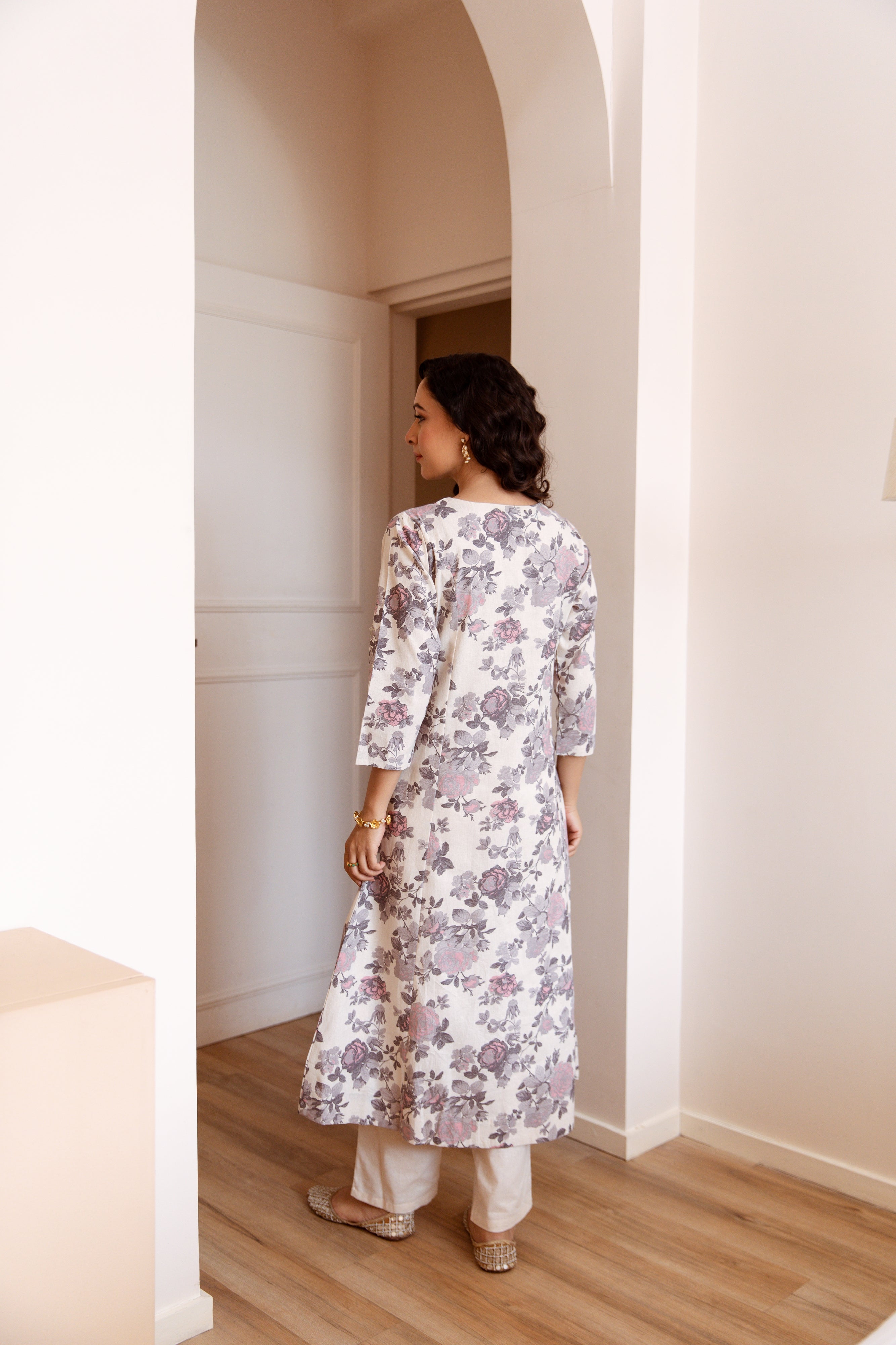 Women's Cream Cotton Flex Kurta Pant Set