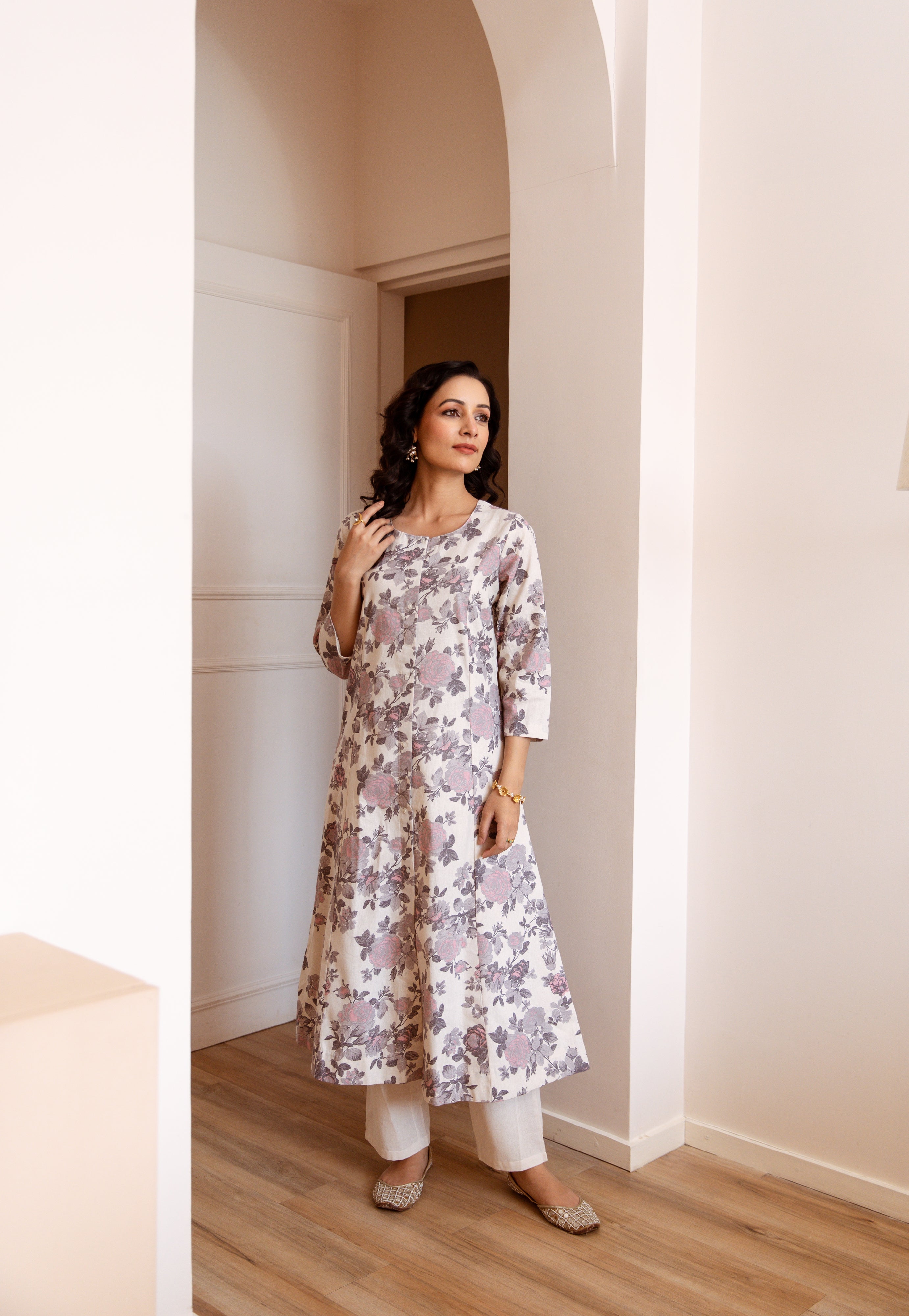 Women's Cream Cotton Flex Kurta Pant Set