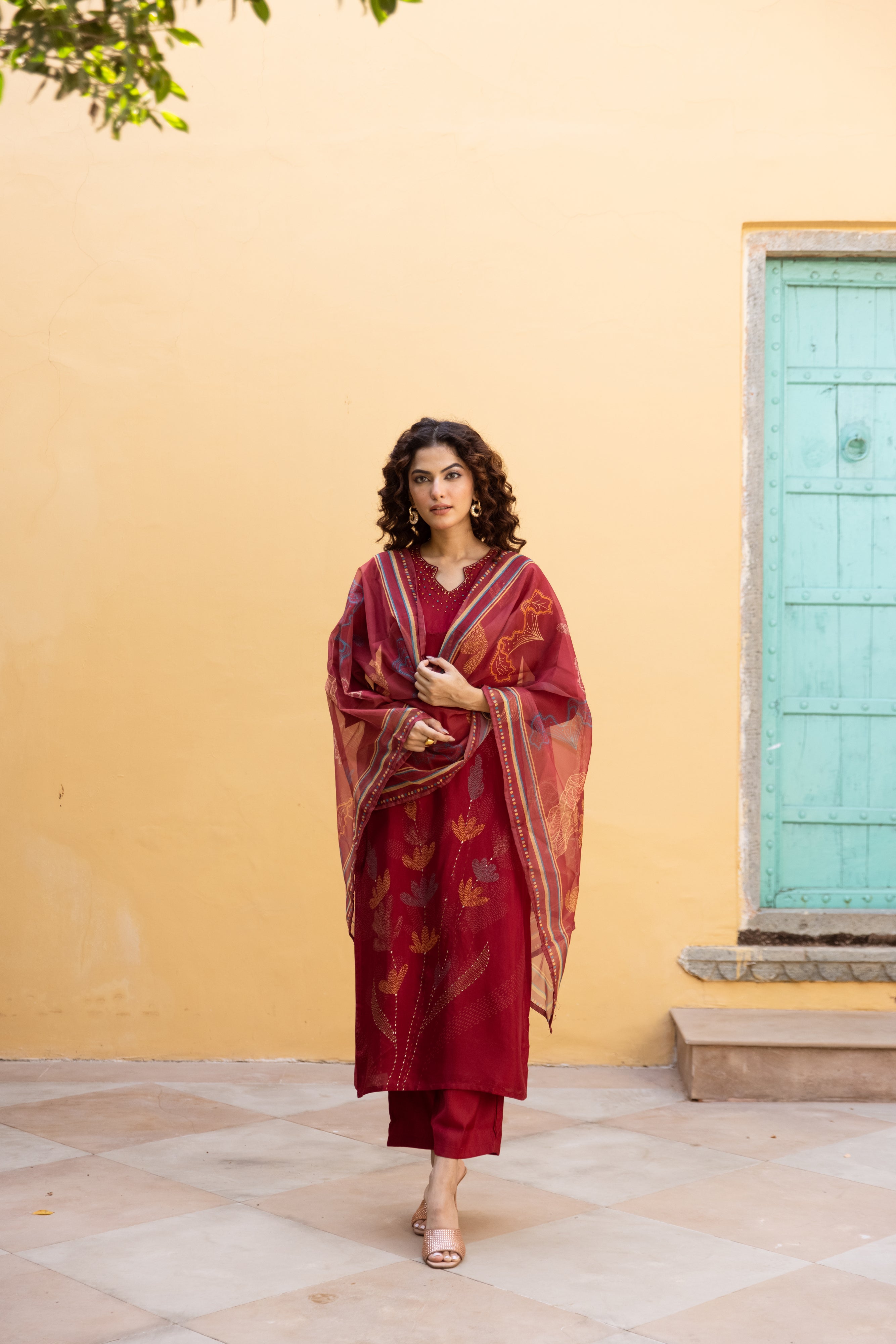 Maroon Viscose Muslin Kurta Pant and Dupatta Set