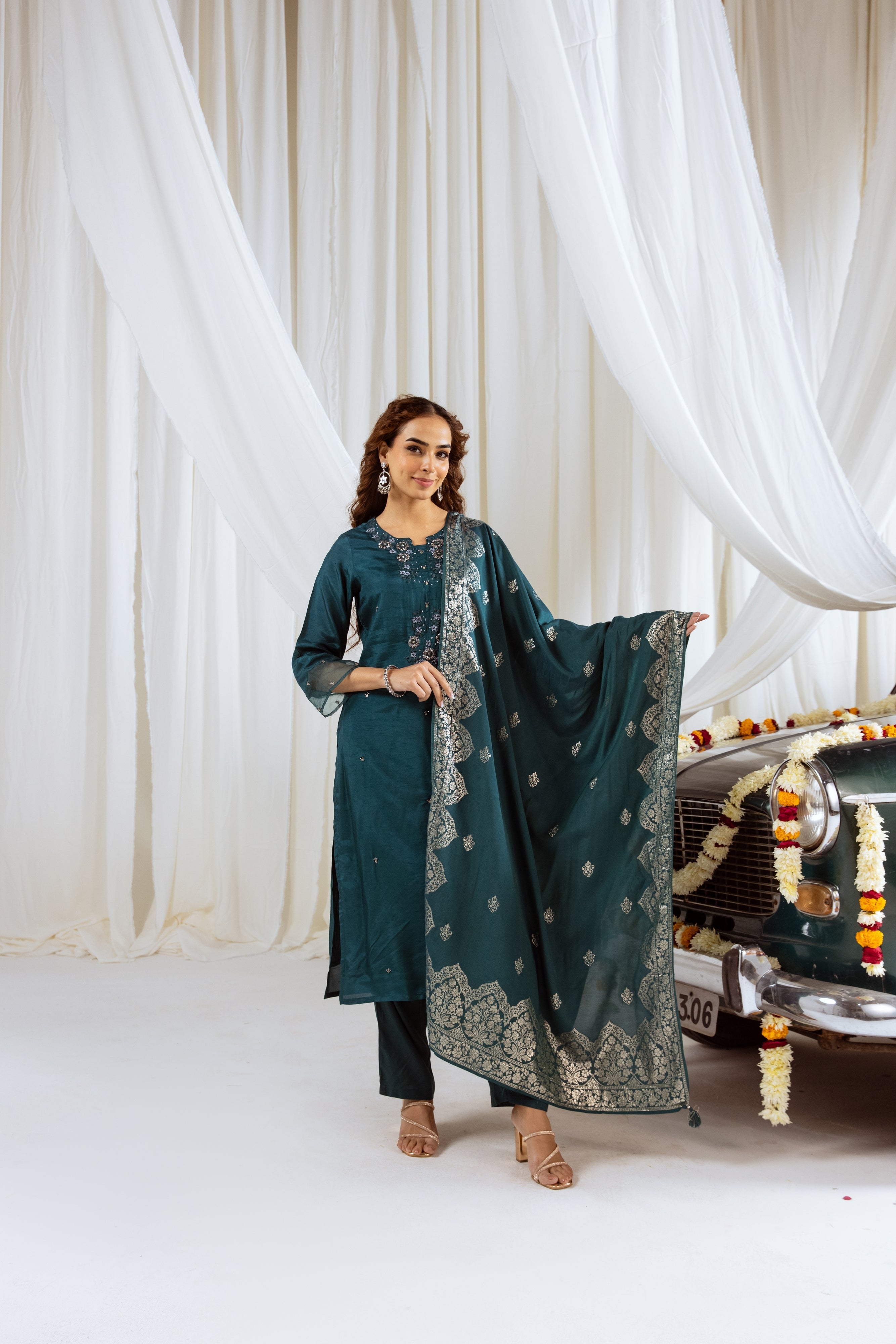Women's Rama Green Dola Silk Kurta Pant and Dupatta Set