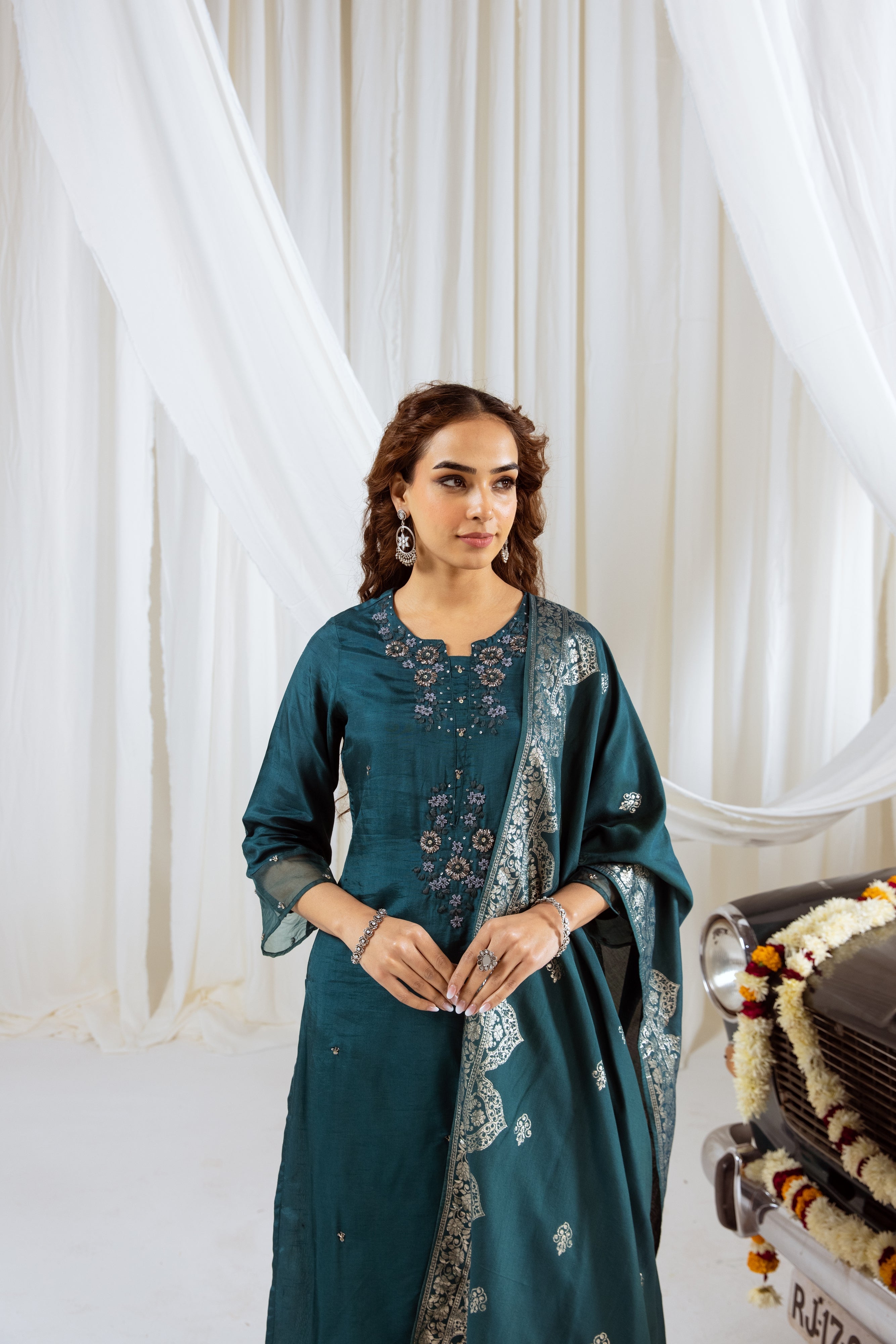 Women's Rama Green Dola Silk Kurta Pant and Dupatta Set