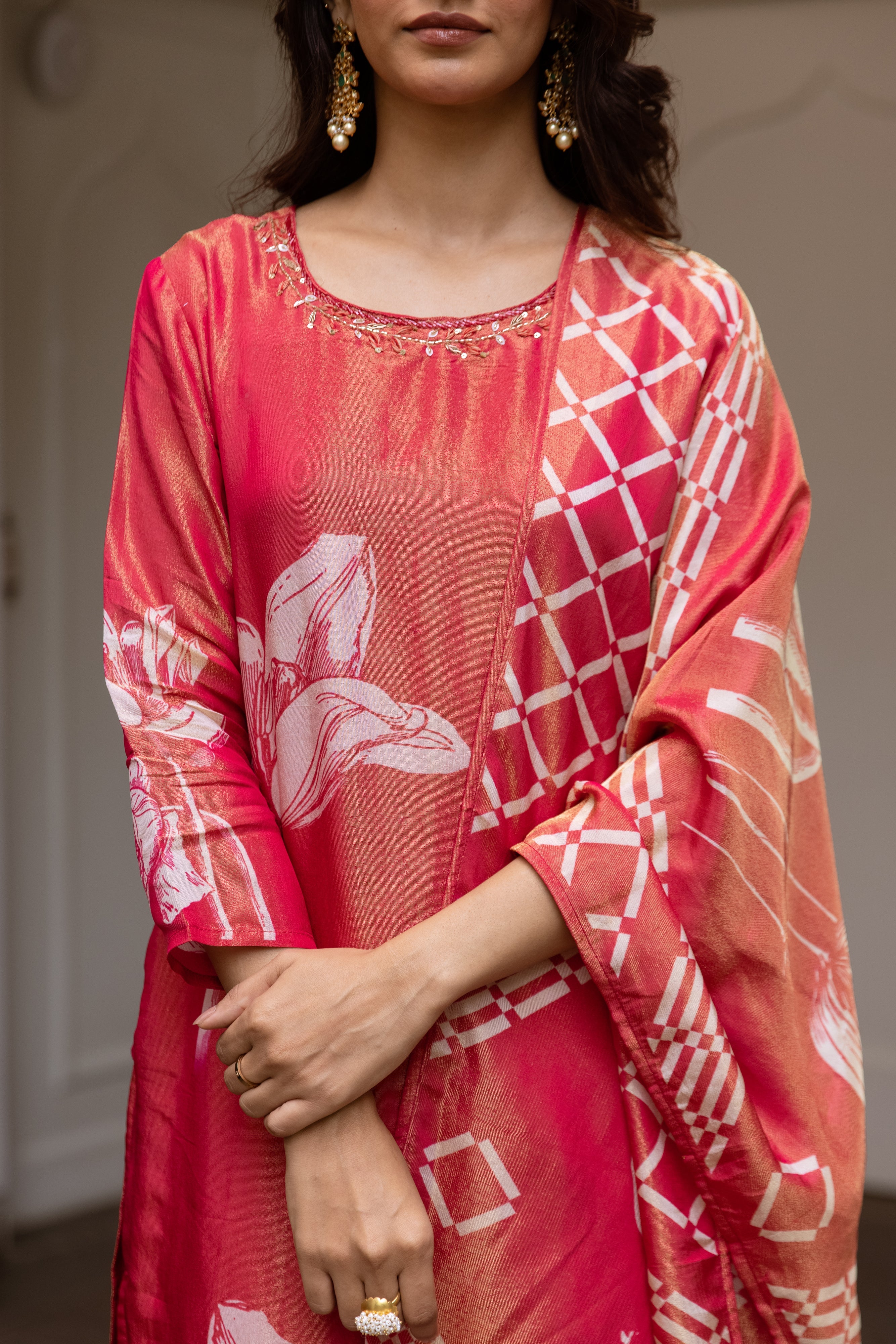 Red Viscose Simmer Kurta Pant and Dupatta Set