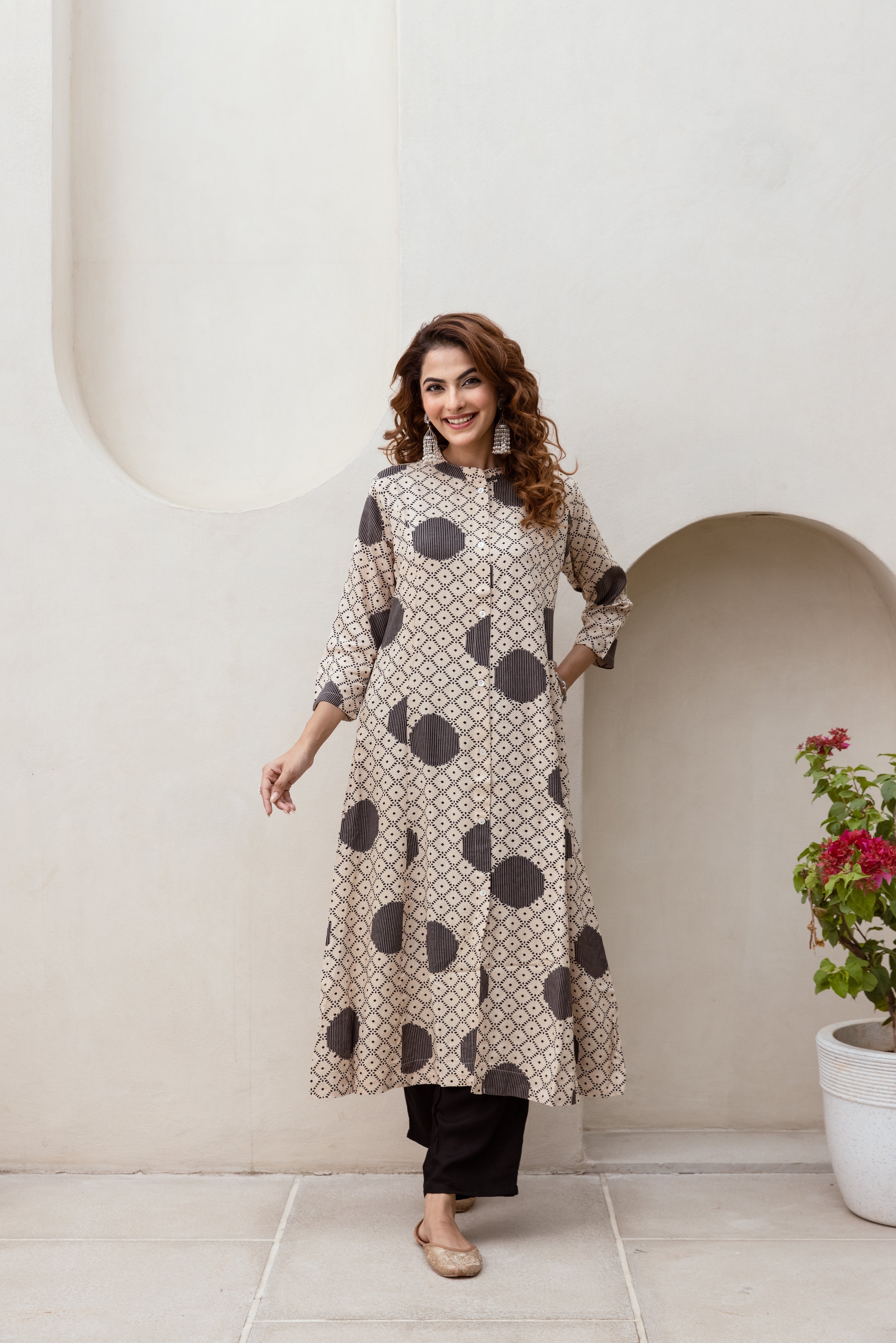 Women's Beige::Black German Rayon Kurta and Pant Set
