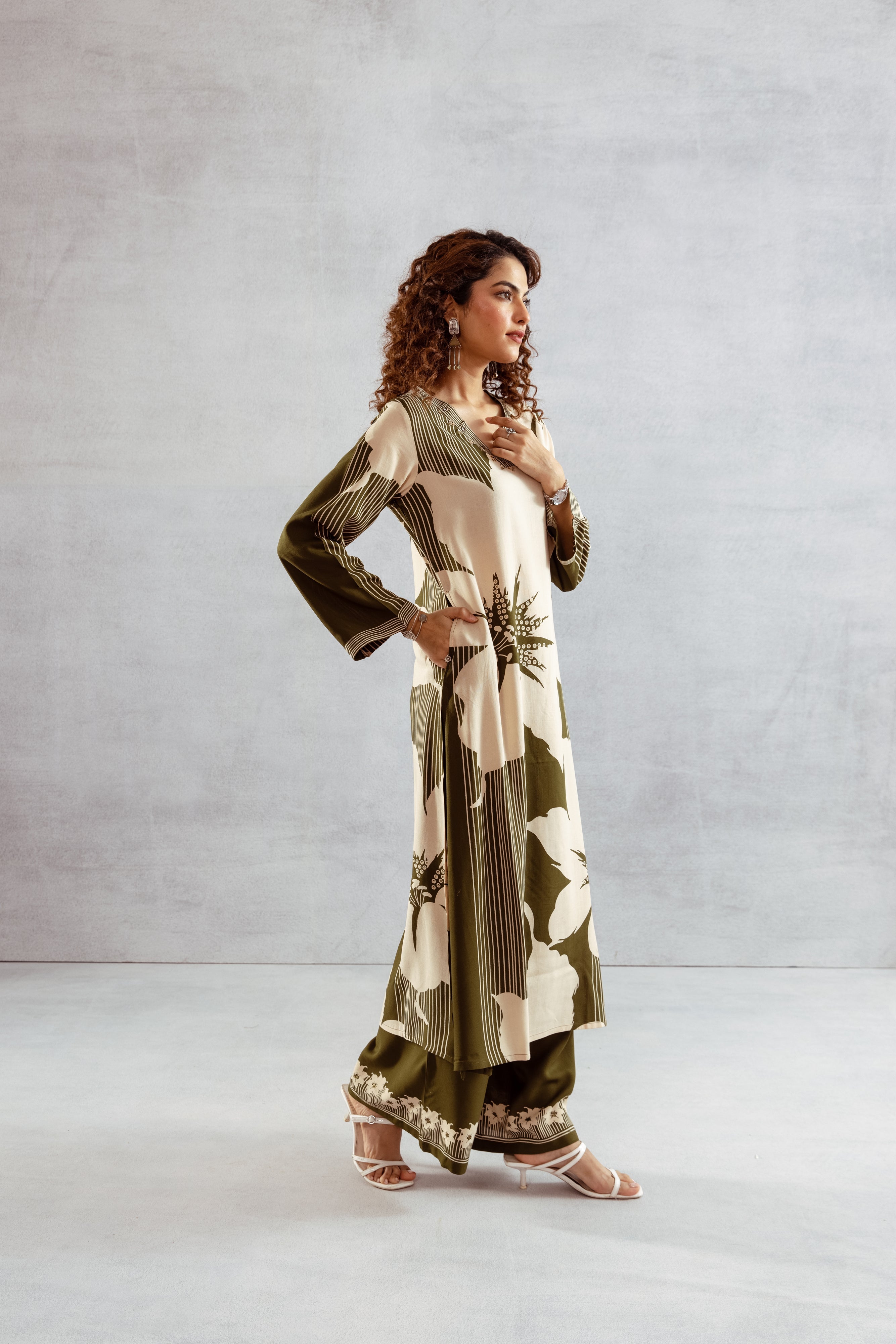 Women's Green::Off white German Rayon Kurta and Palazzo Set