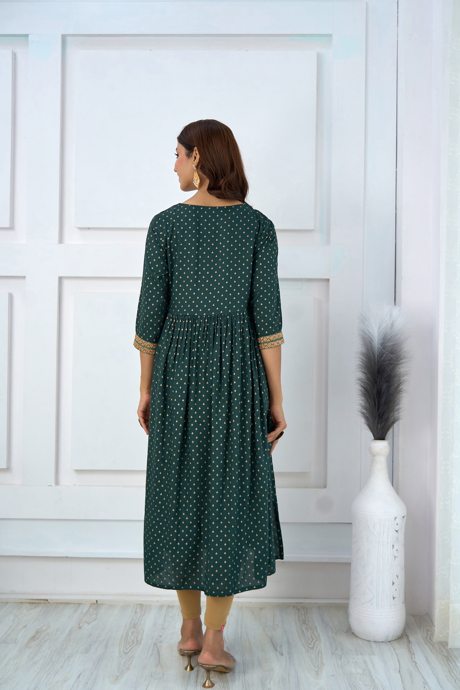 Womens Rayon Rama Green Nyara Cut A-Line Kurta