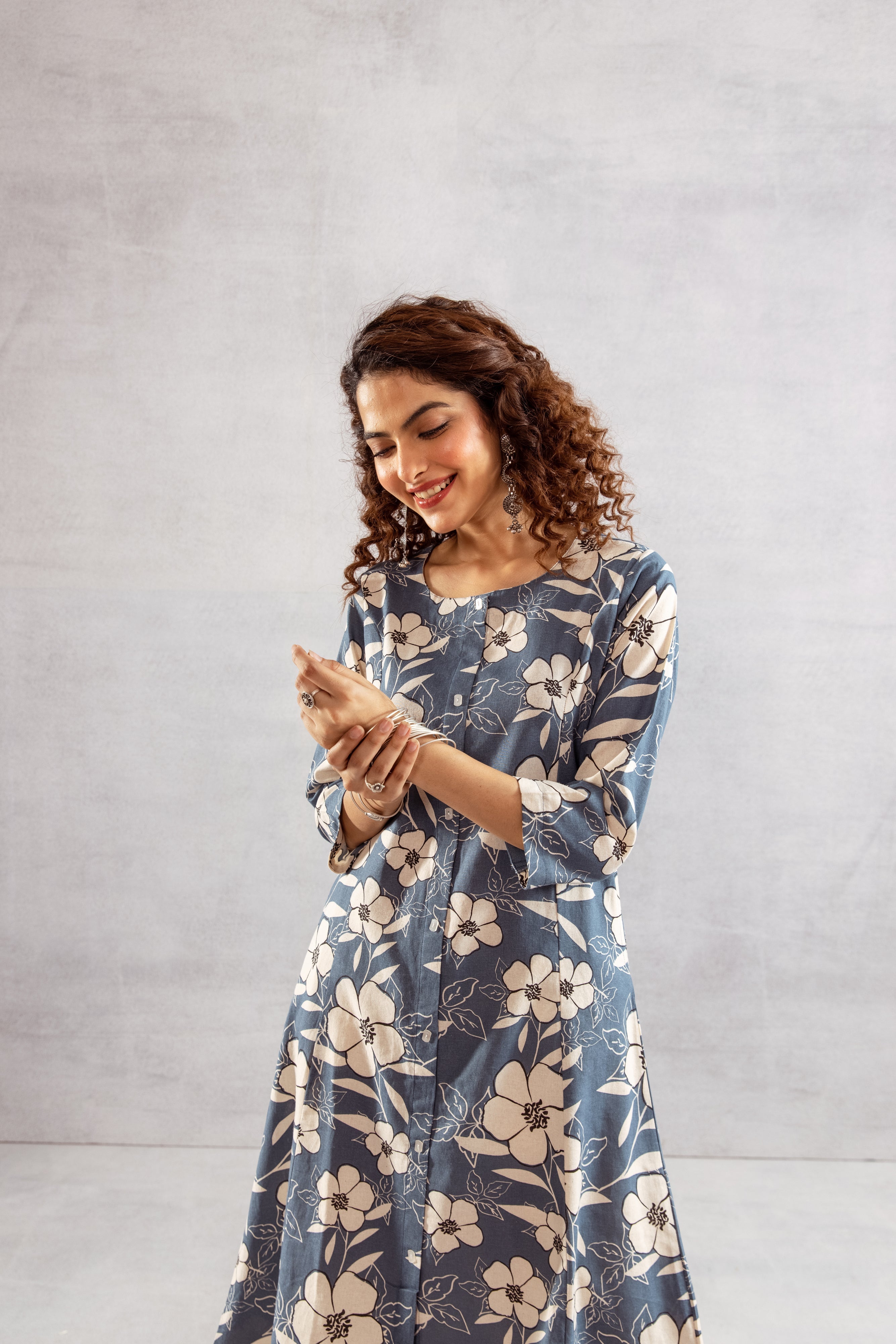 Women's Denim Blue Cotton Flex Kurta and Pant Set